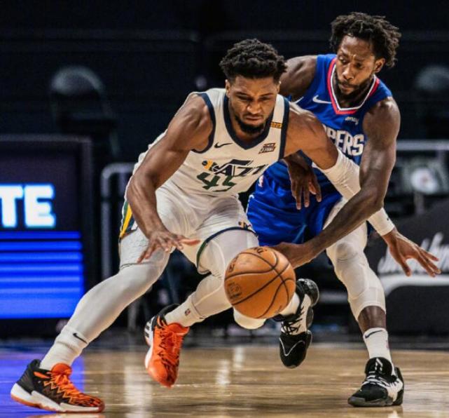 雷霆逆转上海队，戈贝尔惊艳四座