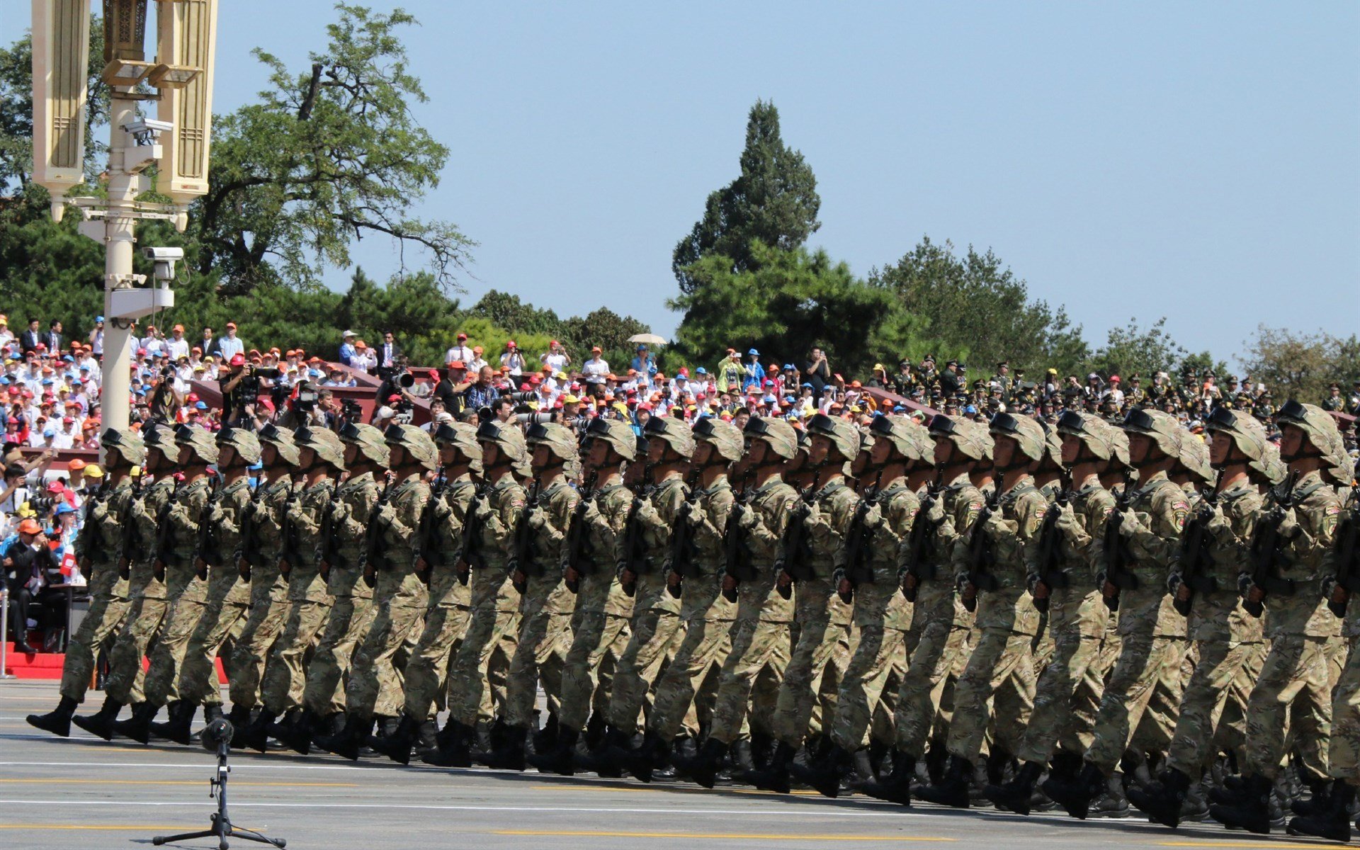 当非洲草原遇见北欧神话，伊布用一记死神天钩在开普敦夜空写下传奇